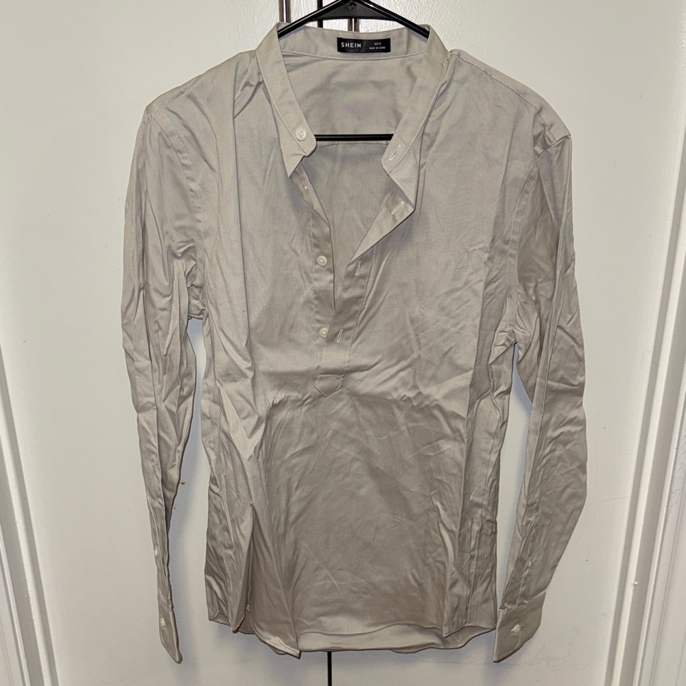 SHEIN Light Gray Casual Button Down Shirt